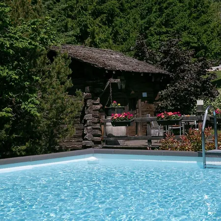 La Prairie Otel 3*