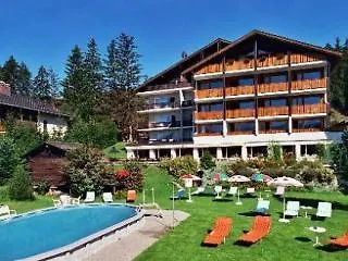 La Prairie Hotel