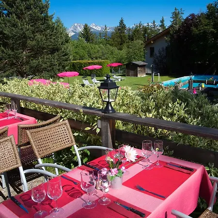 La Prairie Hotel 3*